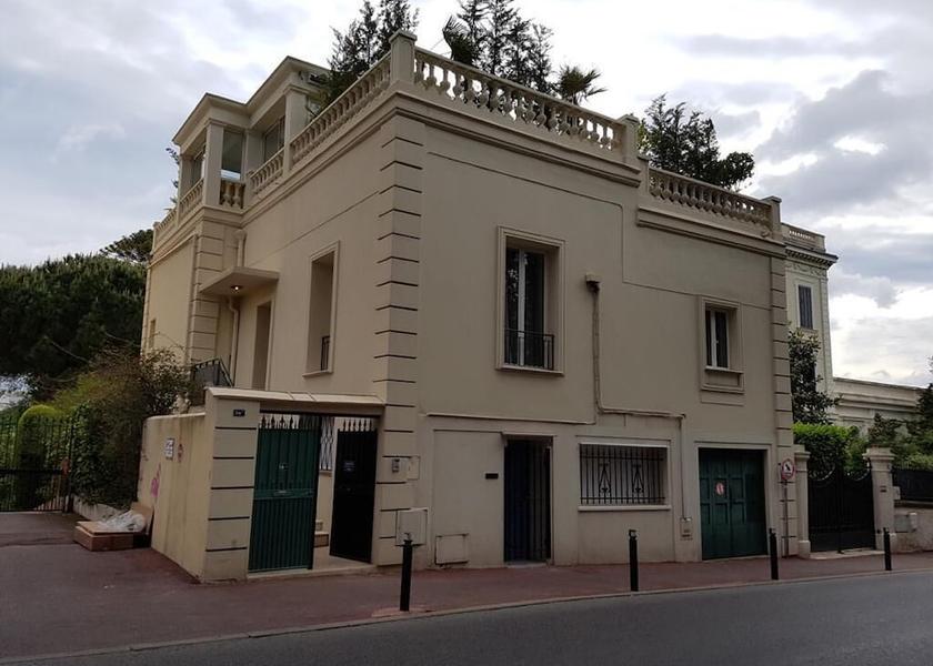 Provence - Alpes - Cote d'Azur Cannes Facade