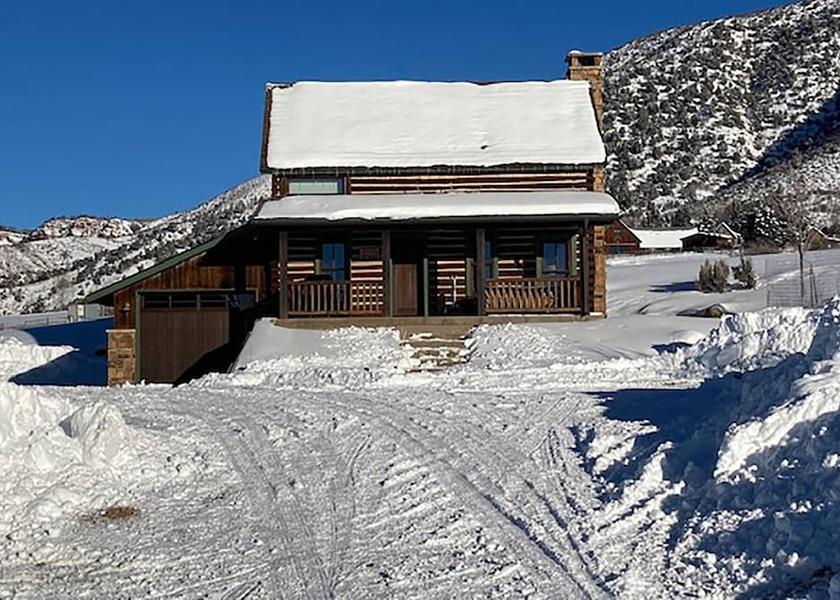 Colorado Aspen Exterior Detail