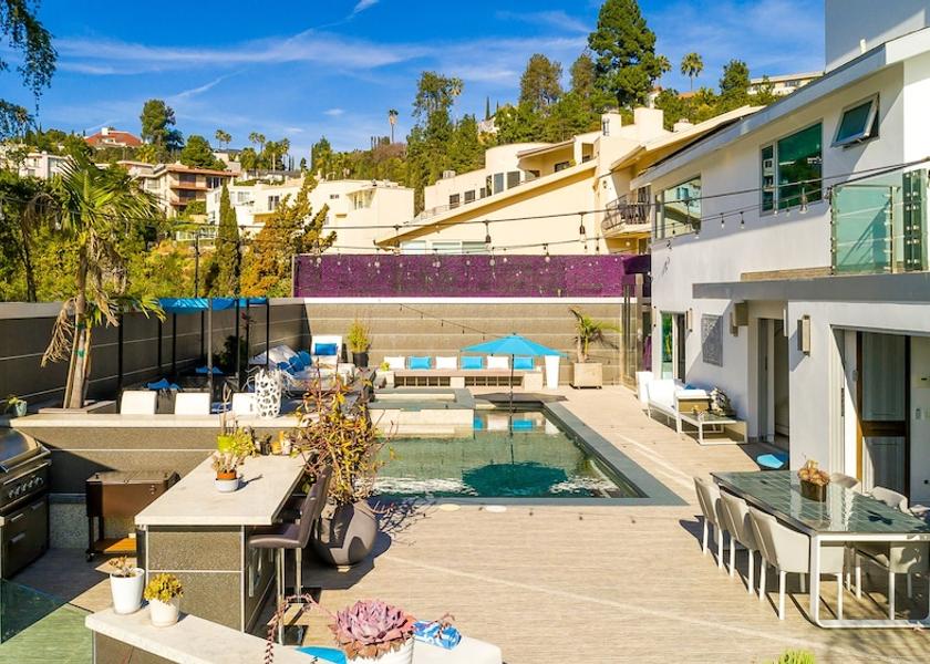 California Los Angeles Exterior Detail