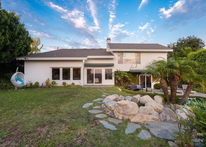 California Los Angeles Exterior Detail