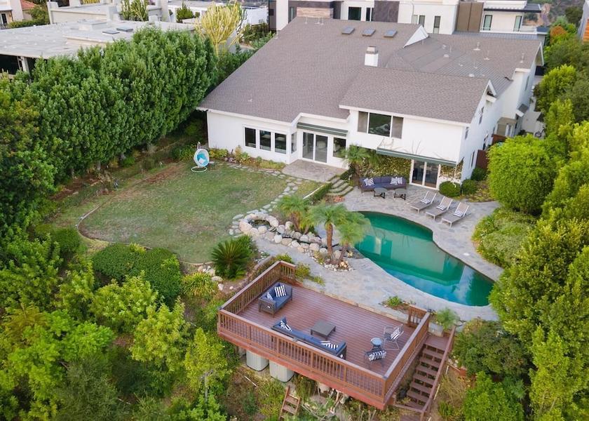 California Los Angeles Exterior Detail