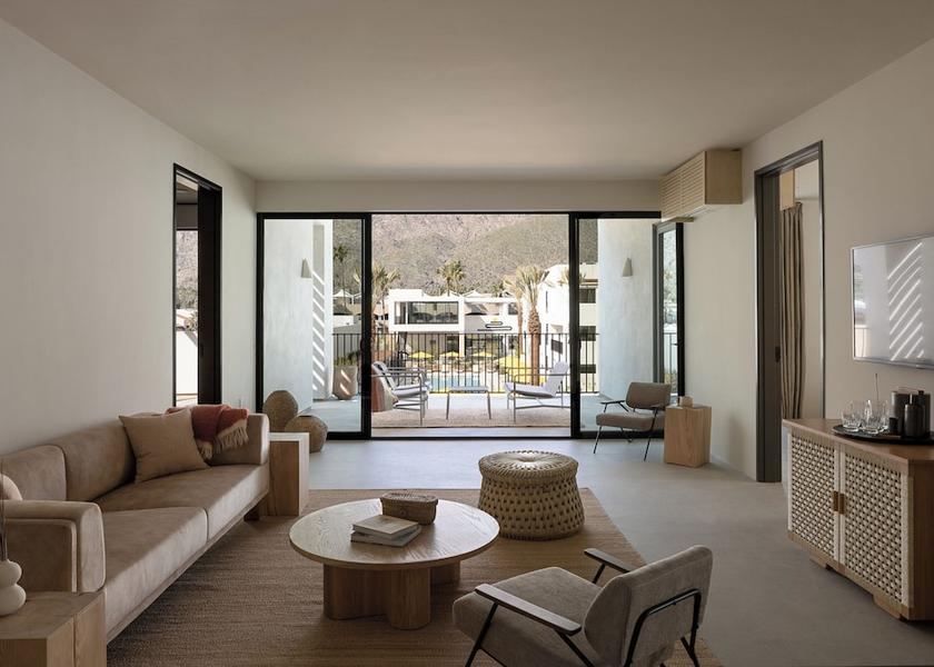 California Palm Springs Room