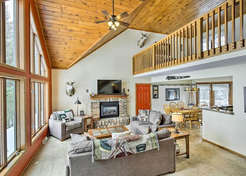 Wisconsin Rhinelander Interior Entrance