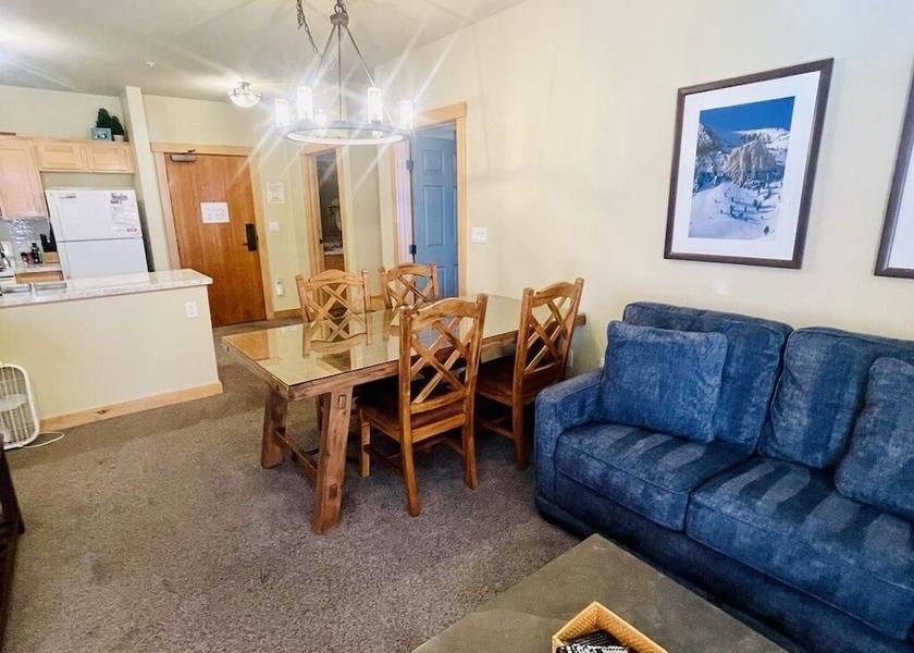 California Mammoth Lakes Room