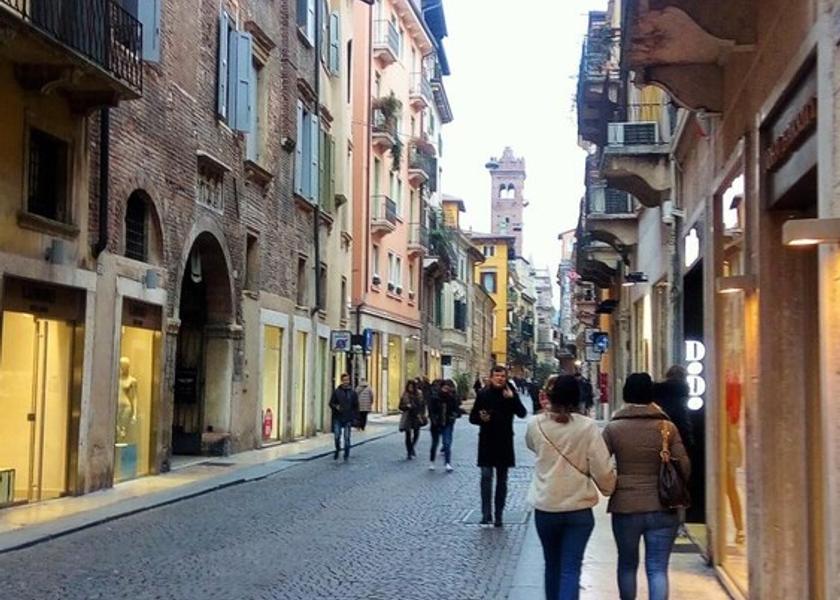 Veneto Verona Exterior Detail