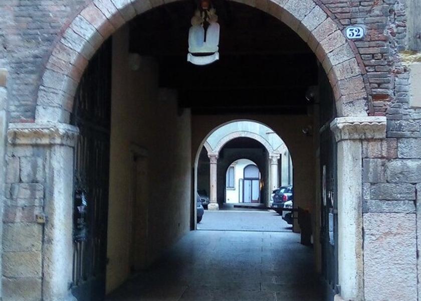 Veneto Verona Facade