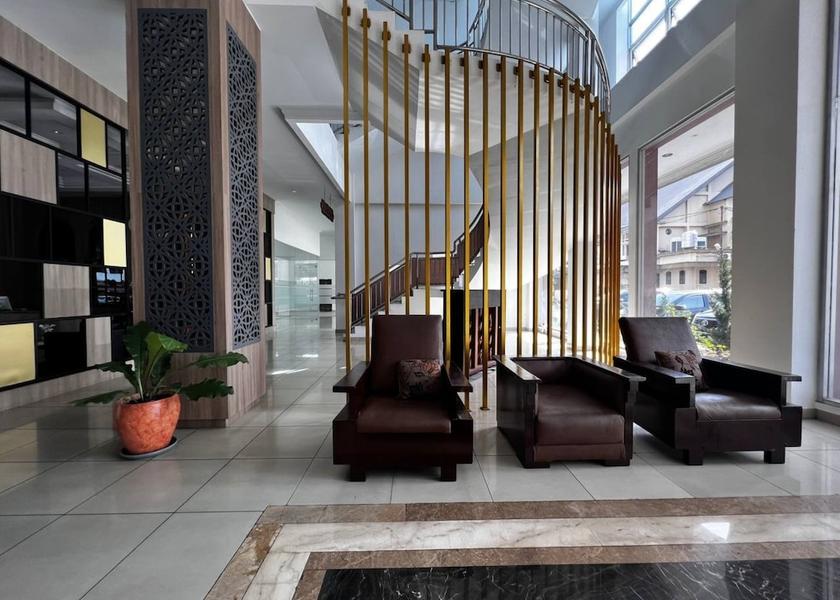  Medan Lobby