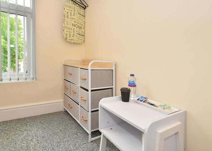 England Crewe Room