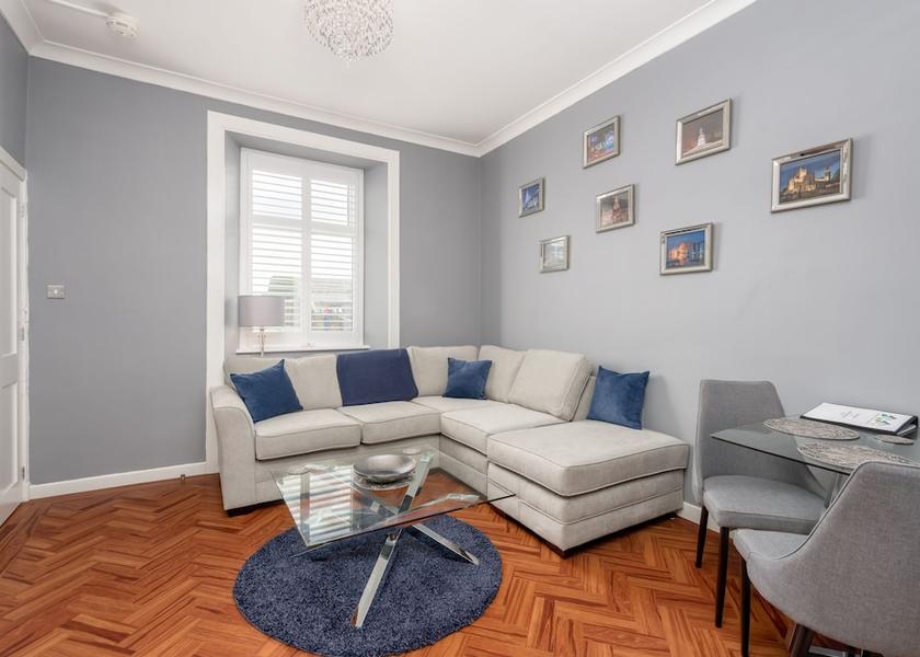 Scotland Dunfermline Living Area