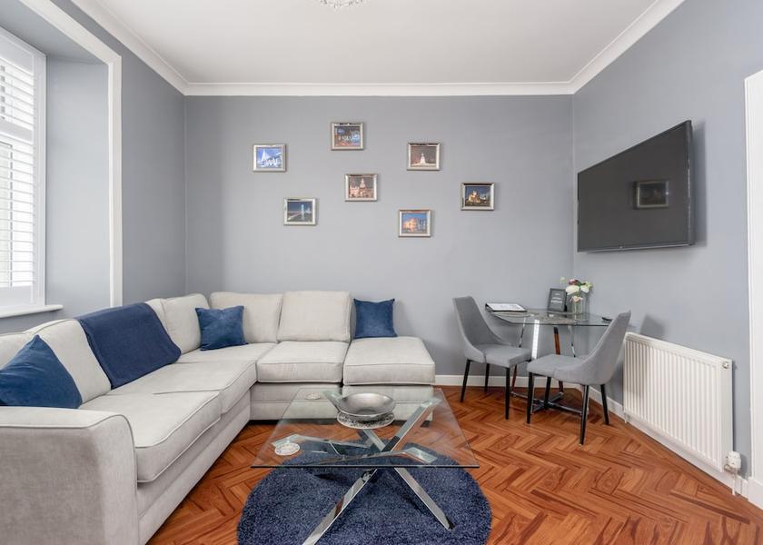 Scotland Dunfermline Living Area