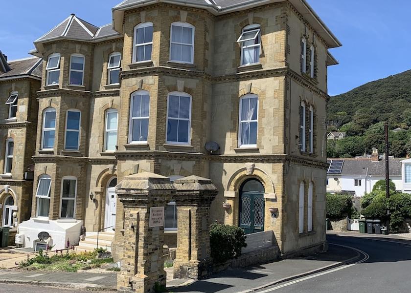 England Ventnor Exterior Detail