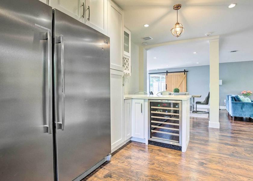 Florida Pompano Beach Interior Entrance