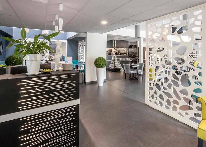 Nouvelle-Aquitaine Gradignan Reception