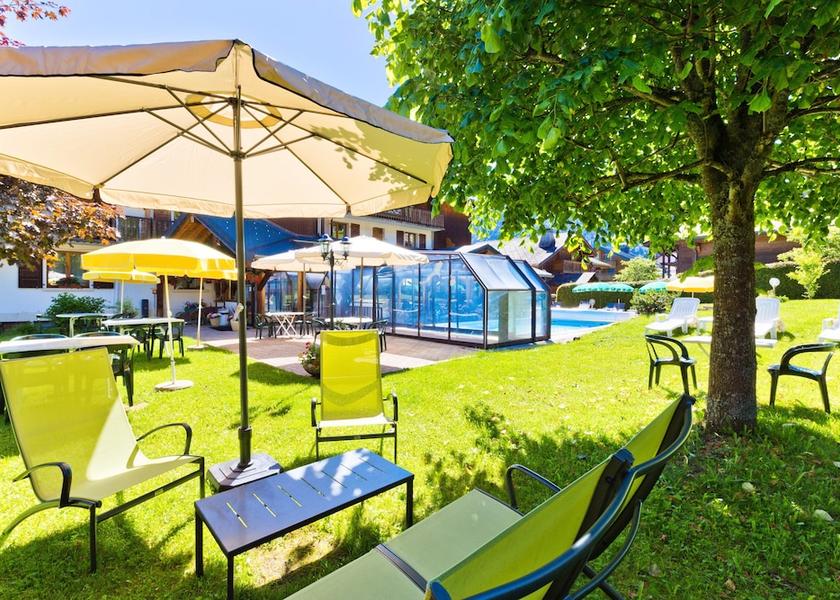 Auvergne-Rhone-Alpes Morzine Garden