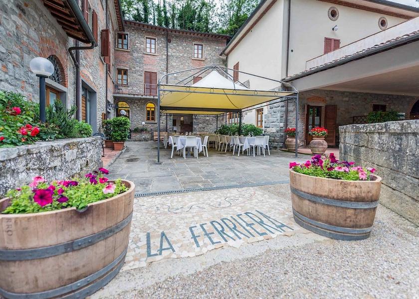 Tuscany Loro Ciuffenna Exterior Detail