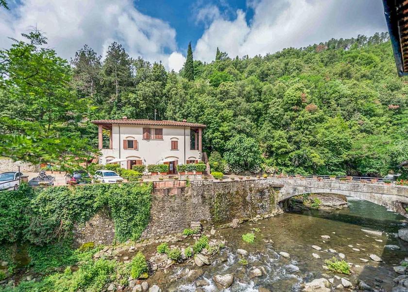 Tuscany Loro Ciuffenna Exterior Detail