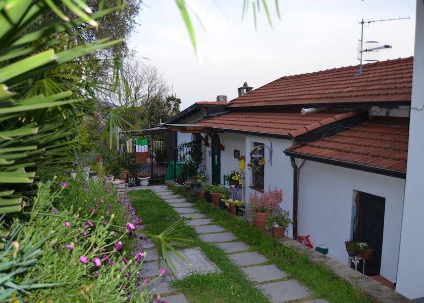 Liguria Lerici Exterior Detail