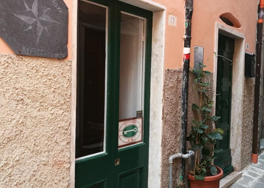 Liguria Lerici Entrance