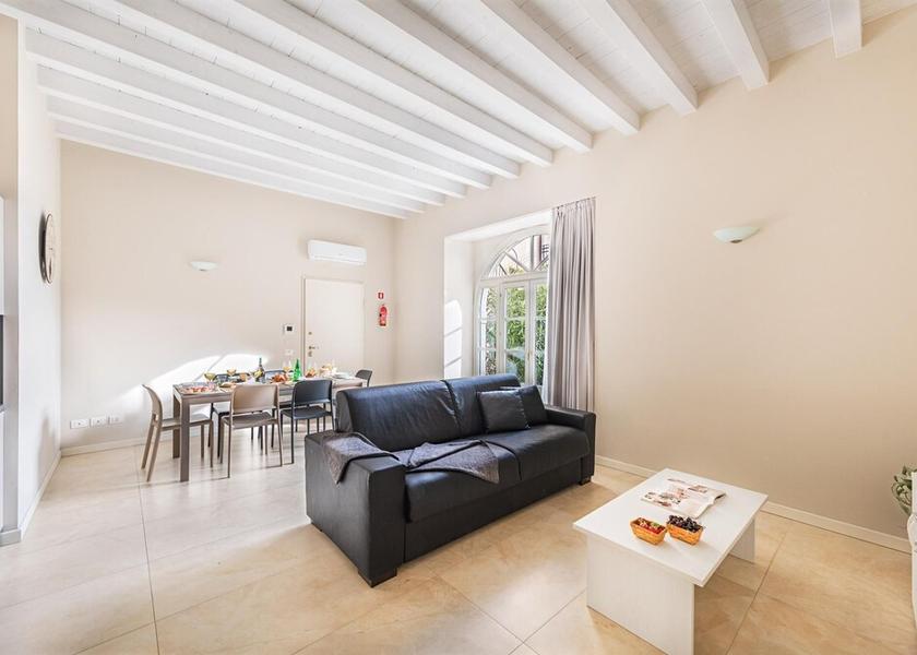 Lombardy Toscolano Maderno Room