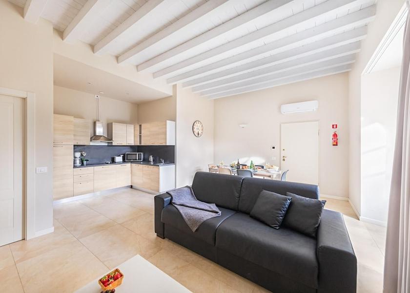 Lombardy Toscolano Maderno Room