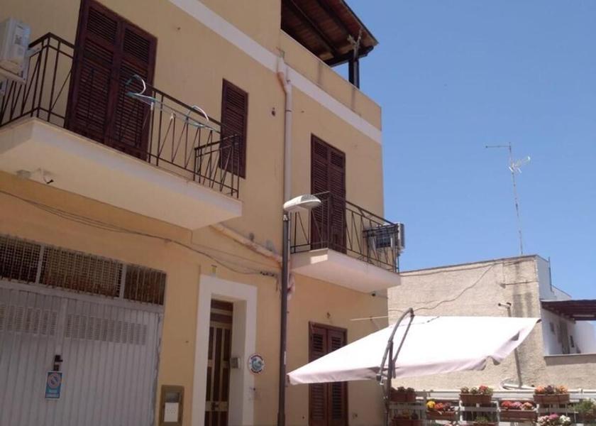 Sicily Balestrate Exterior Detail