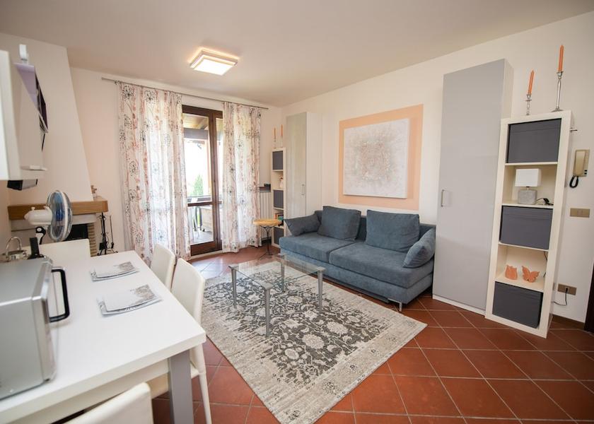 Lombardy Soiano del Lago Living Area