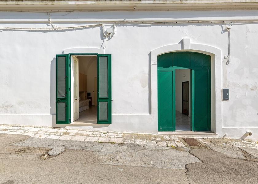 Puglia Santa Cesarea Terme Exterior Detail