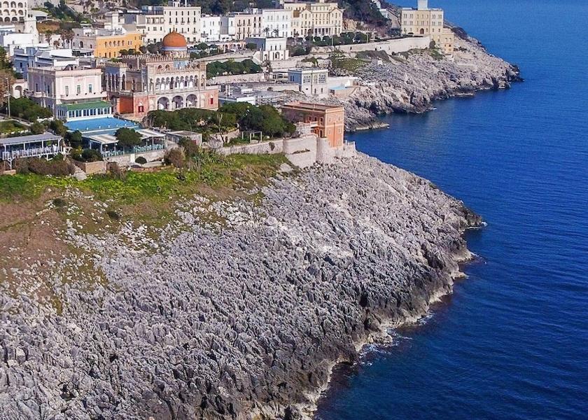 Puglia Santa Cesarea Terme Facade