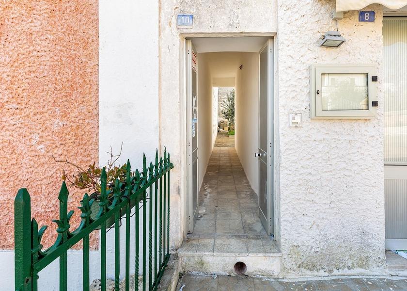 Puglia Santa Cesarea Terme Exterior Detail