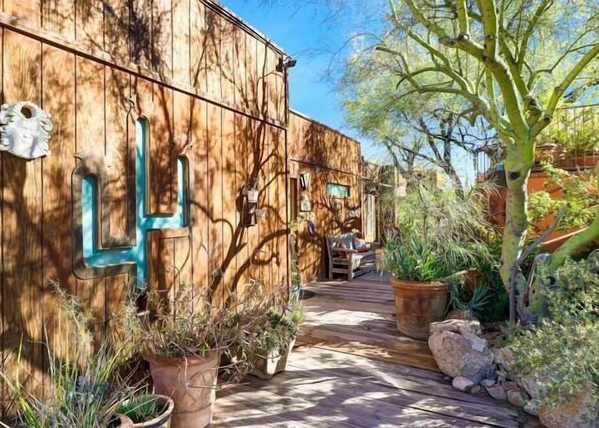 Arizona Cave Creek Exterior Detail