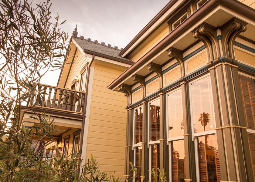 California Cayucos Exterior Detail