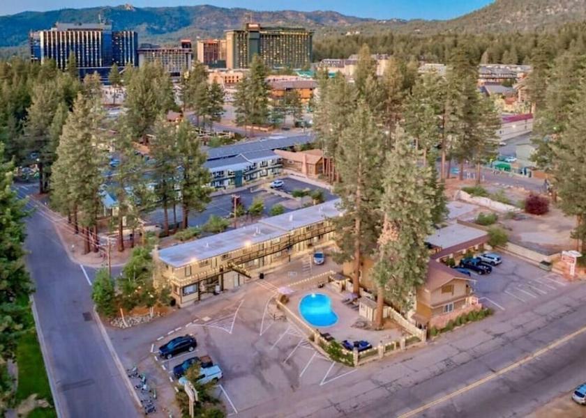 California South Lake Tahoe Facade