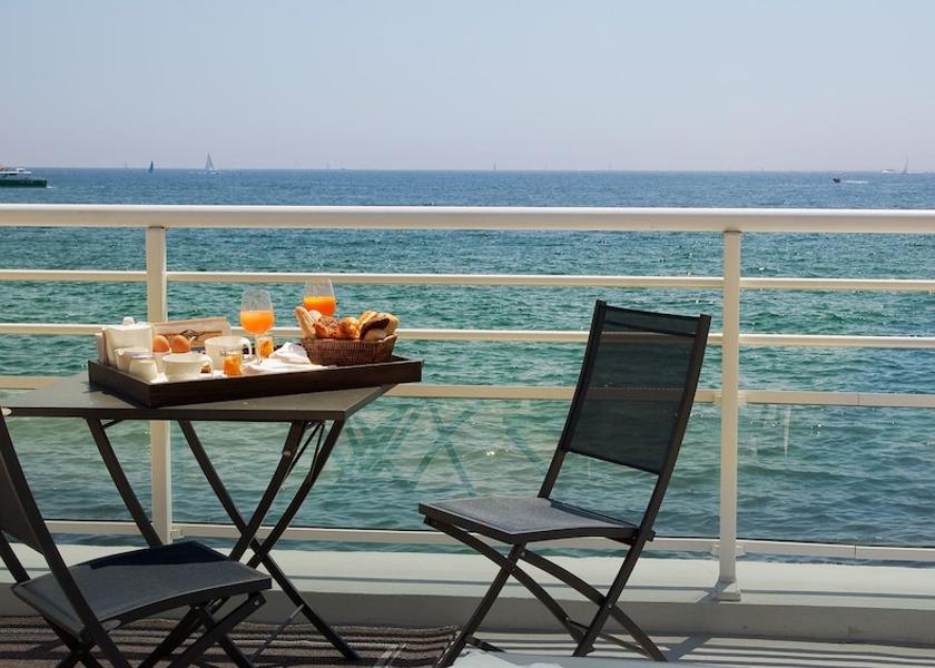 Var Sainte-Maxime Porch