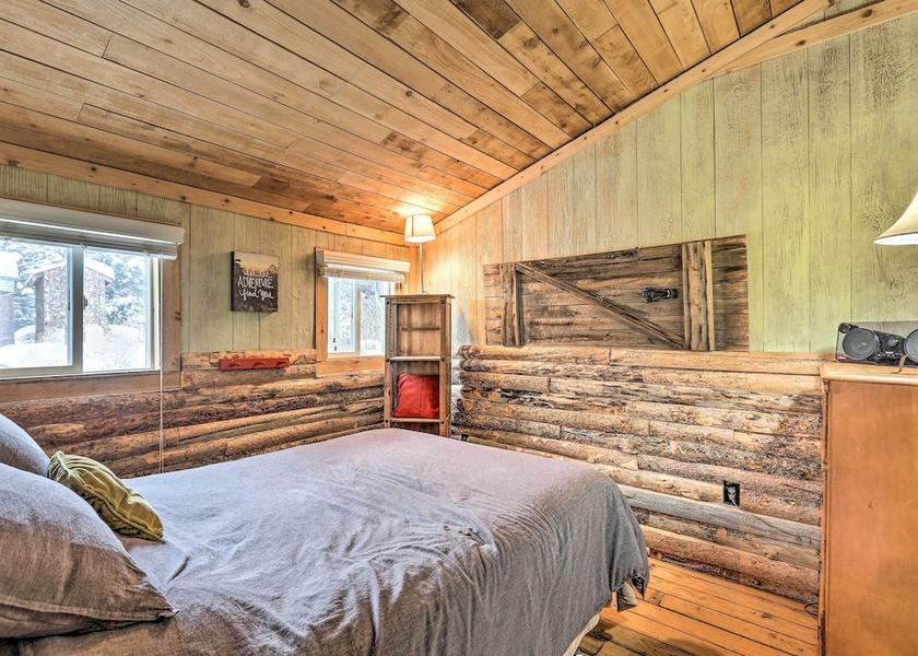 Colorado Grand Lake Interior Entrance