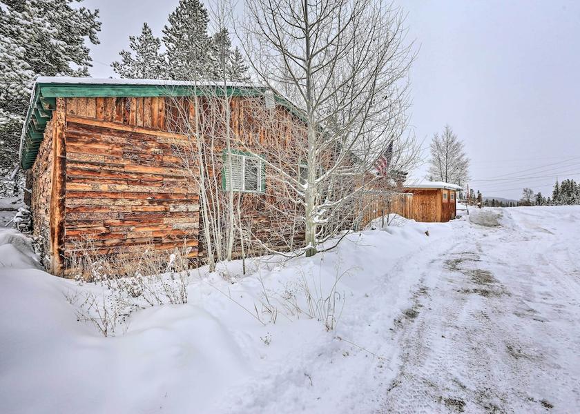 Colorado Grand Lake Interior Entrance