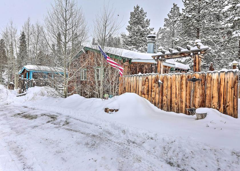 Colorado Grand Lake Interior Entrance