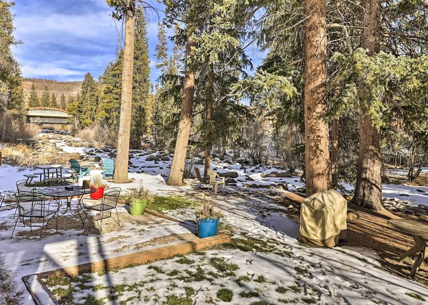 Colorado Grand Lake Interior Entrance
