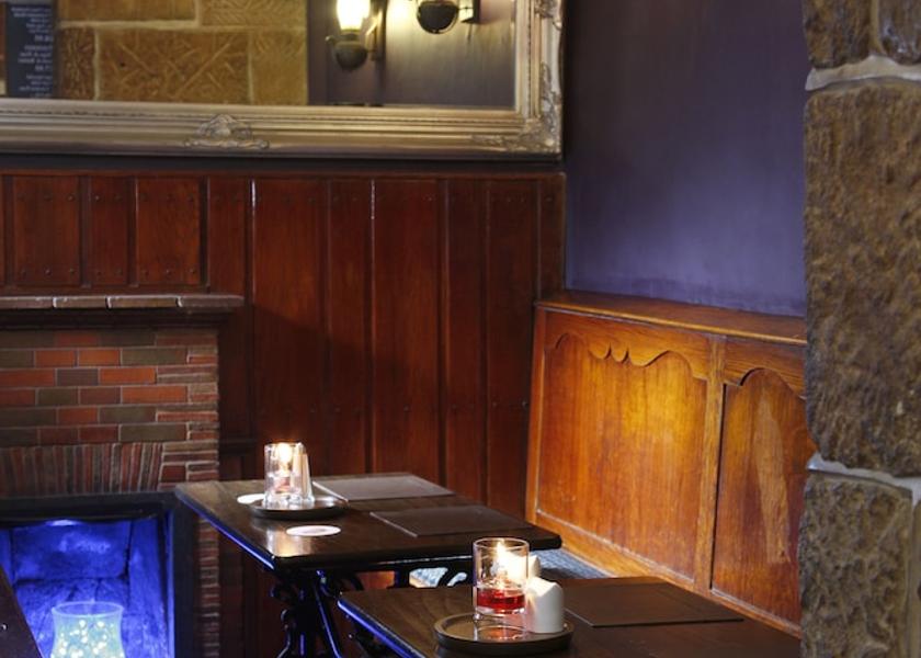 England Bakewell Interior Entrance