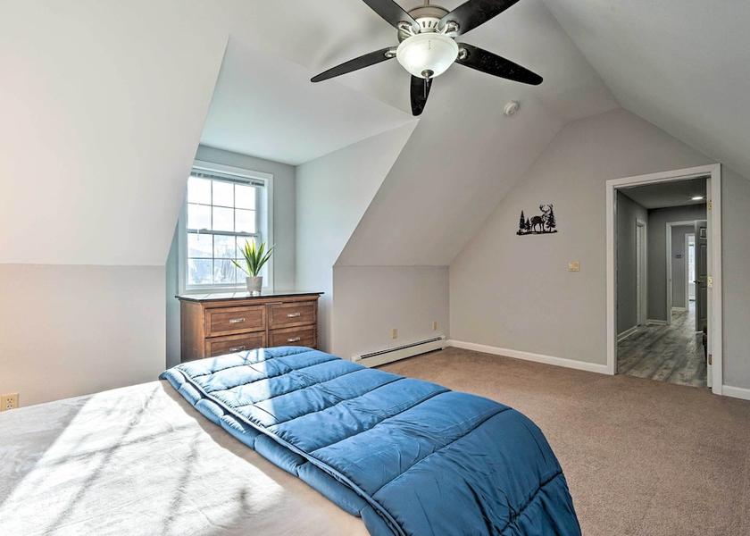 Vermont Manchester Center Interior Entrance