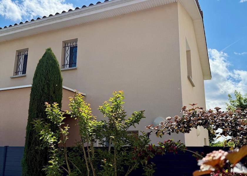 Auvergne-Rhone-Alpes Beynost Facade