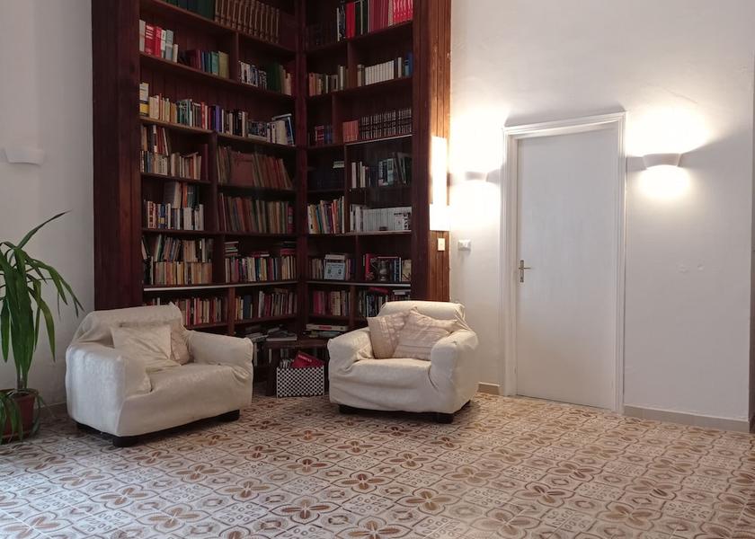 Puglia Giurdignano Lobby