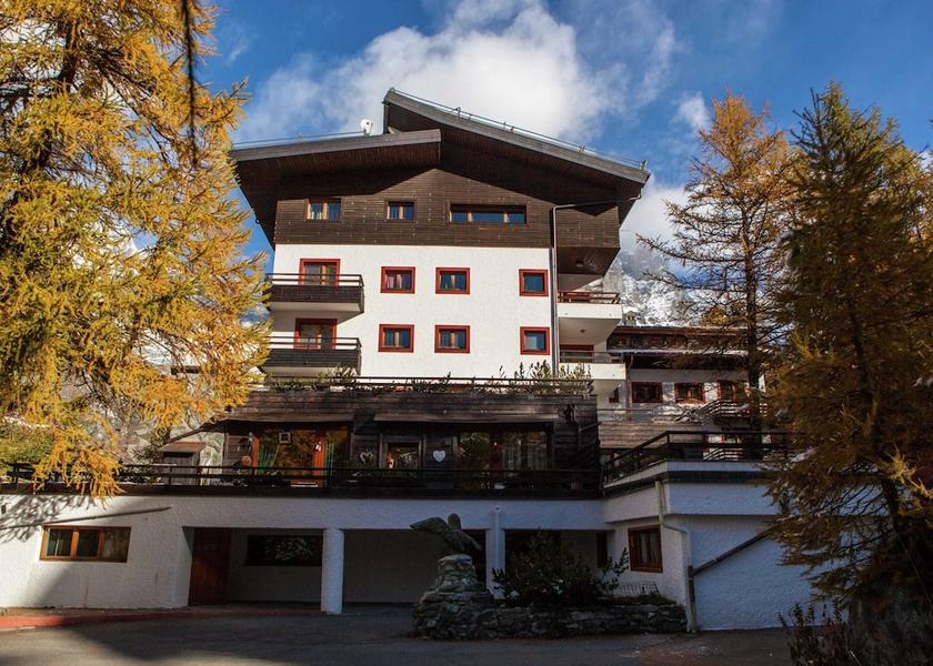 Valle d'Aosta Valtournenche Exterior Detail