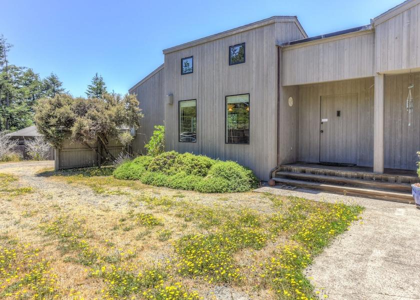 California sea ranch Exterior Detail