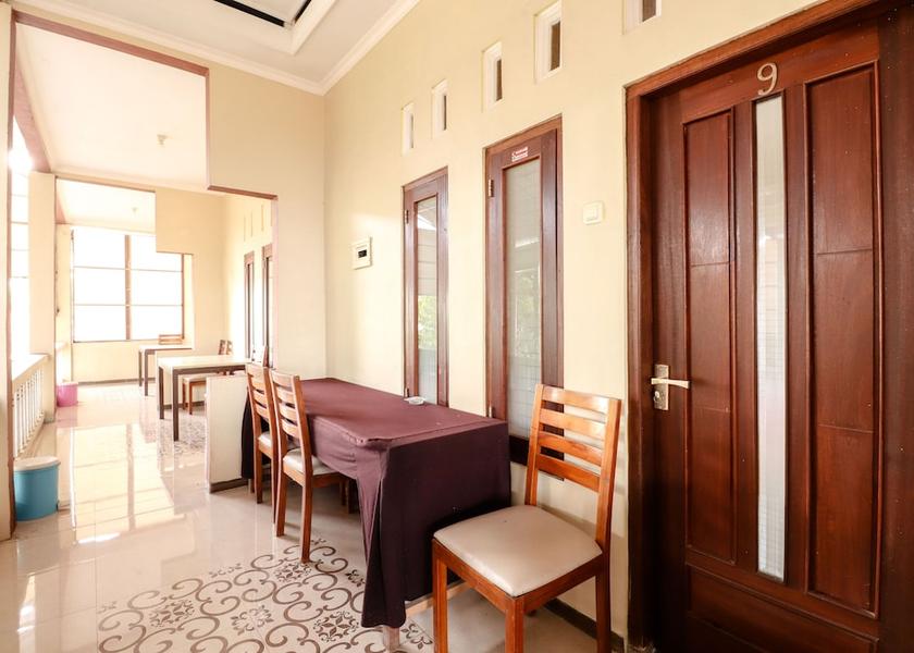 Central Java Mungkid Lobby