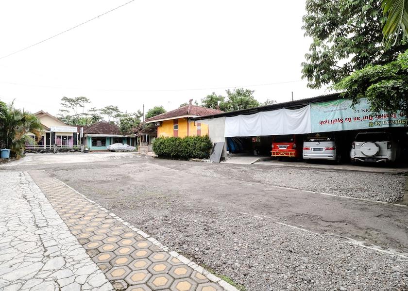 Central Java Mungkid Parking