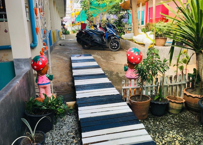 Chonburi Koh Lan Property Grounds