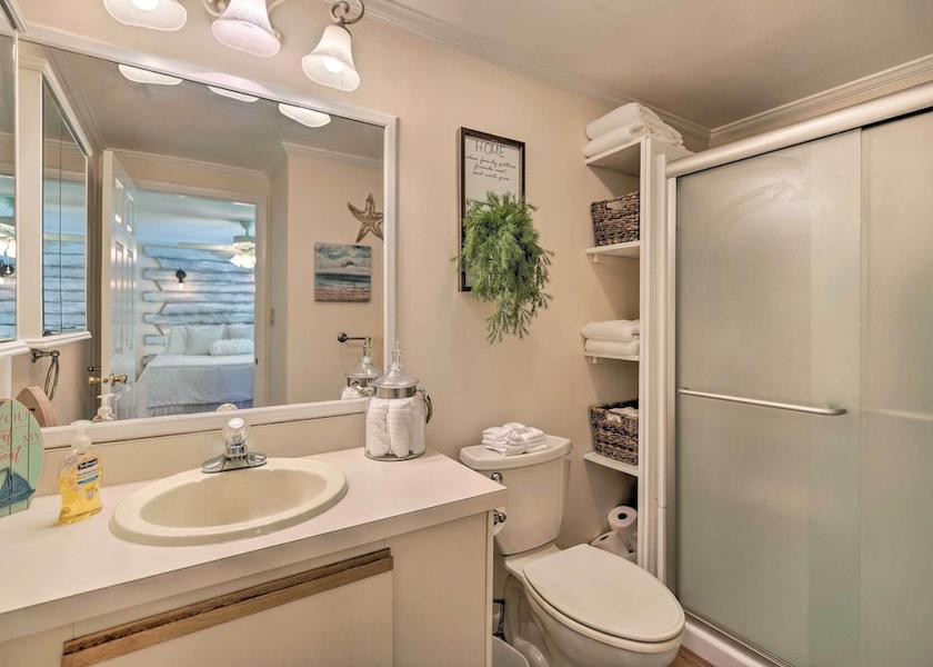 Virginia Reedville Interior Entrance