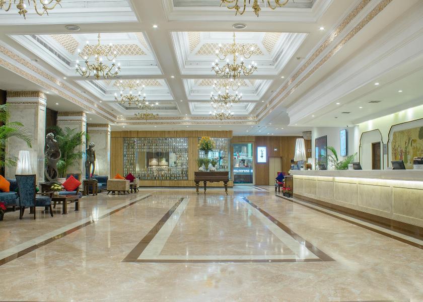 Uttar Pradesh Lucknow Public Areas