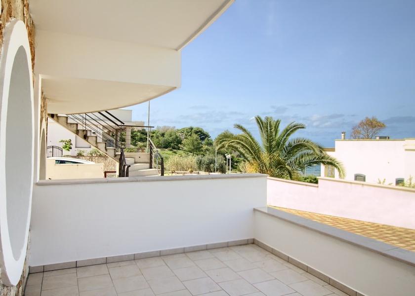 Puglia Patu Balcony