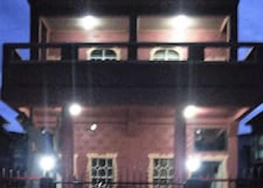  Georgetown Exterior Detail
